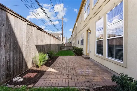 5624 Dolores Street Houston TX 77057