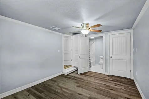 127 Huisache Street Lake Jackson TX 77566