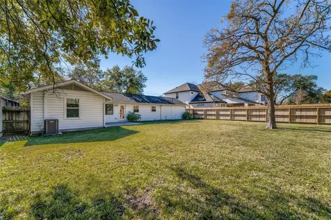 4502 Brookwoods Drive Houston TX 77092