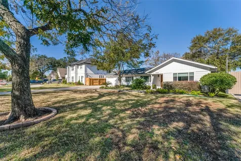 4502 Brookwoods Drive Houston TX 77092