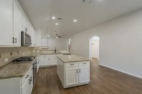 9610 Ocean Drive Rosharon TX 77583