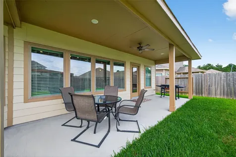 17493 Rosewood Manor Lane New Caney TX 77357