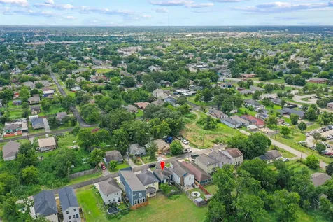 2302 Abernathy Street Houston TX 77026