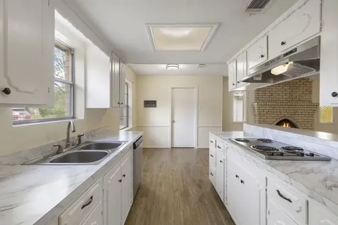 519 Kathy Street Humble TX 77338