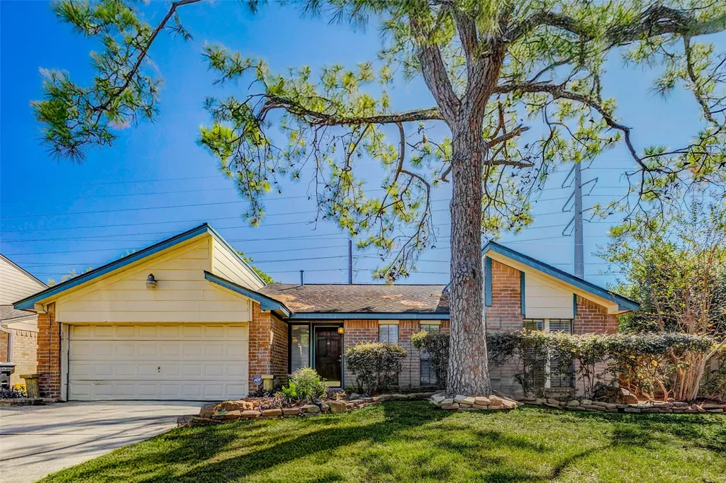 4247 Southchase Lane Houston TX 77014