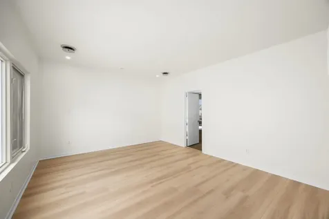 5632 Kiam Street C Houston TX 77007