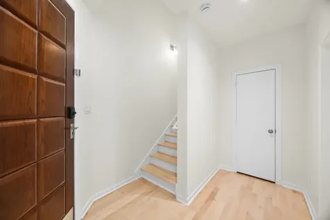 5632 Kiam Street C Houston TX 77007
