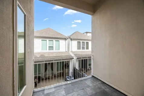 5632 Kiam Street C Houston TX 77007