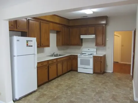 3002 Montgomery Road Huntsville TX 77340