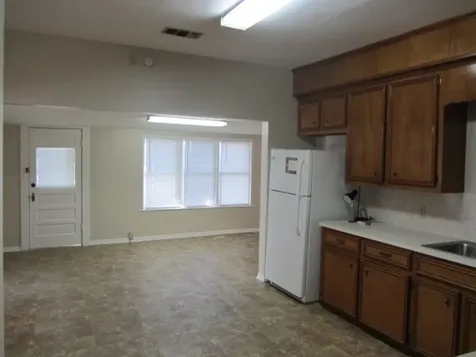 3002 Montgomery Road Huntsville TX 77340