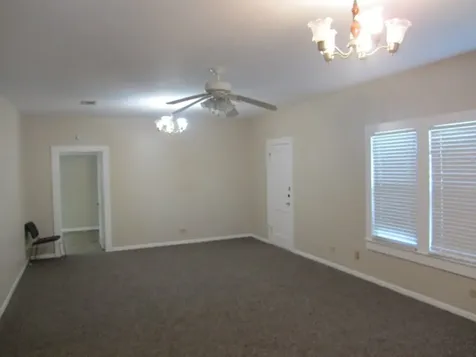 3002 Montgomery Road Huntsville TX 77340