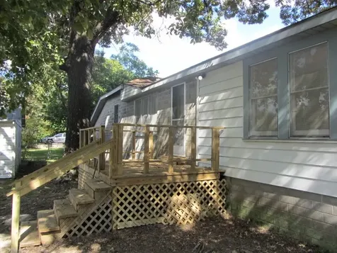 3002 Montgomery Road Huntsville TX 77340
