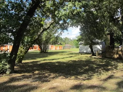 3002 Montgomery Road Huntsville TX 77340