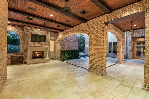 5626 Terwilliger Way Houston TX 77056