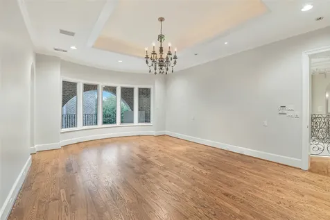5626 Terwilliger Way Houston TX 77056