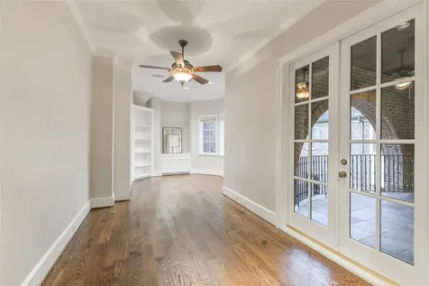 5626 Terwilliger Way Houston TX 77056