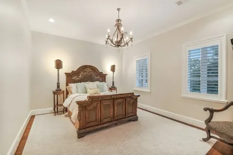 5626 Terwilliger Way Houston TX 77056