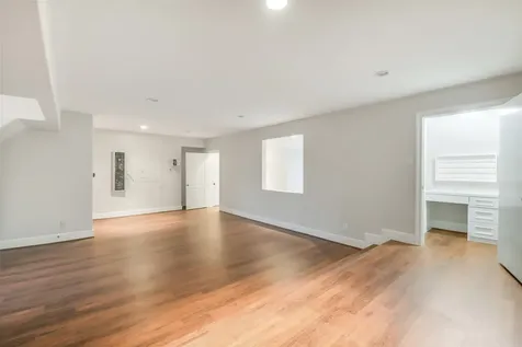 5626 Terwilliger Way Houston TX 77056