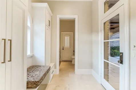 5626 Terwilliger Way Houston TX 77056
