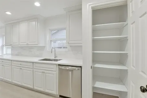 3230 Golden Leaf Drive Houston TX 77339