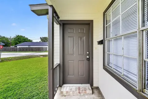 2301 7th Avenue N Texas City TX 77590