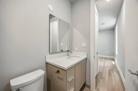 1111 W 21st Street Houston TX 77008