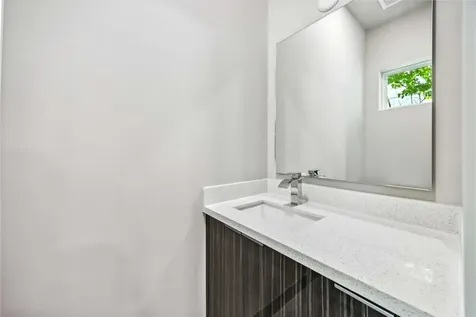 1111 W 21st Street Houston TX 77008