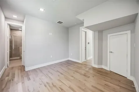 1111 W 21st Street Houston TX 77008
