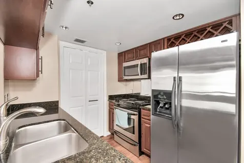 3525 Sage Road 1314 Houston TX 77056