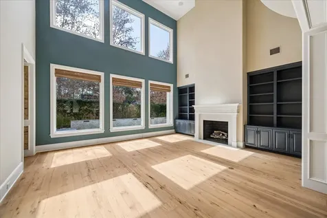 8 Greyton Lane Houston TX 77024