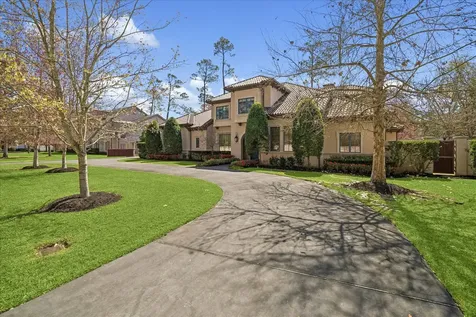 8 Greyton Lane Houston TX 77024