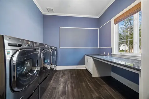 8 Greyton Lane Houston TX 77024