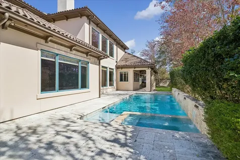8 Greyton Lane Houston TX 77024