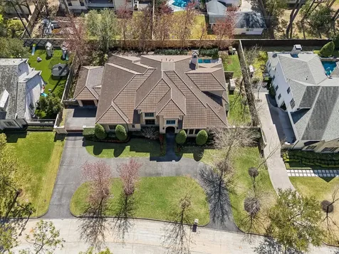 8 Greyton Lane Houston TX 77024