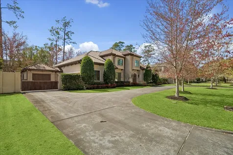 8 Greyton Lane Houston TX 77024