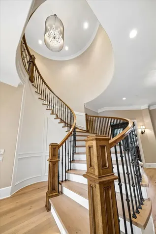 8 Greyton Lane Houston TX 77024