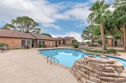 305 W Baker Road 1108 Baytown TX 77521