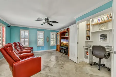 7806 Pruitt Drive Galveston TX 77554