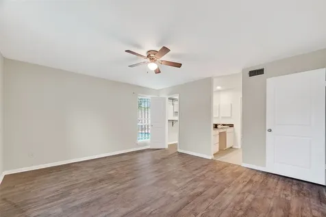 3700 W Clay Street 227 Houston TX 77019