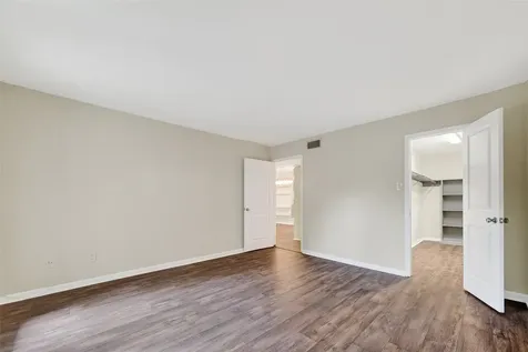 3700 W Clay Street 227 Houston TX 77019