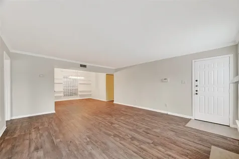 3700 W Clay Street 227 Houston TX 77019
