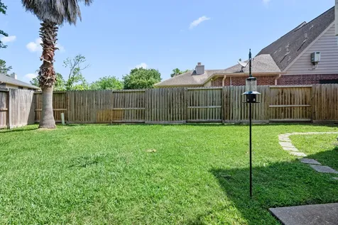 1807 Emerald Lake Court Houston TX 77062