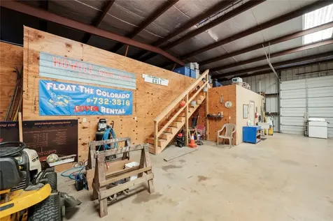804 Robson Columbus TX 78934