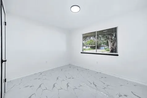 1616 Redway Lane Houston TX 77062