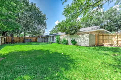 1616 Redway Lane Houston TX 77062