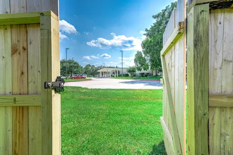 1616 Redway Lane Houston TX 77062