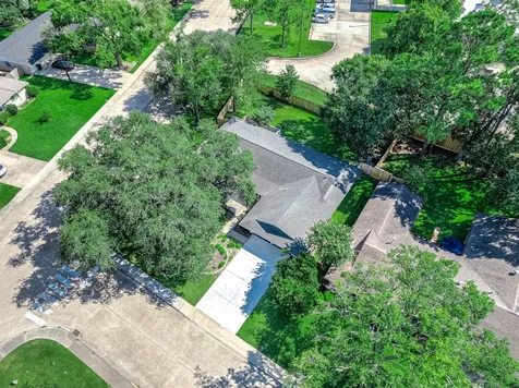 1616 Redway Lane Houston TX 77062