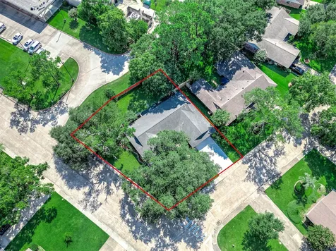 1616 Redway Lane Houston TX 77062