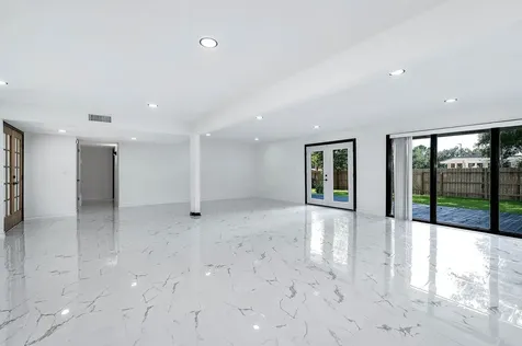 1616 Redway Lane Houston TX 77062