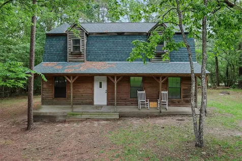 14 N Fairway Loop Coldspring TX 77331